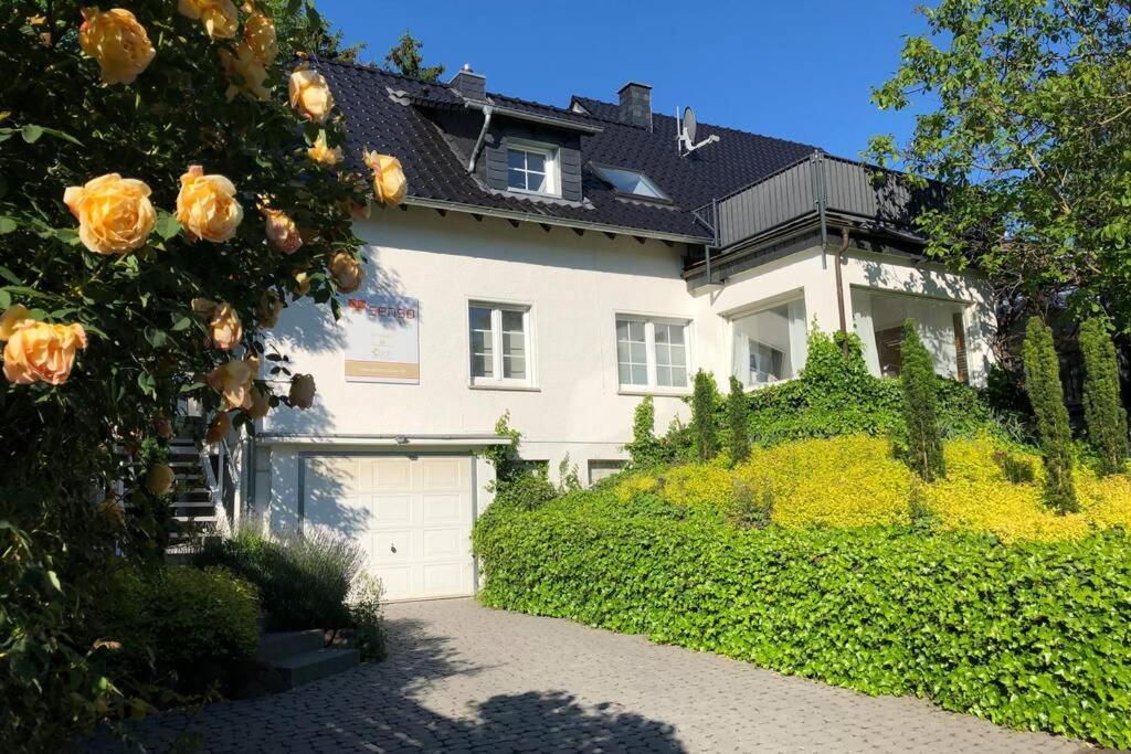 Schicke Landhauswohnung Mit Dachterrasse Кёнигсвинтер Экстерьер фото
